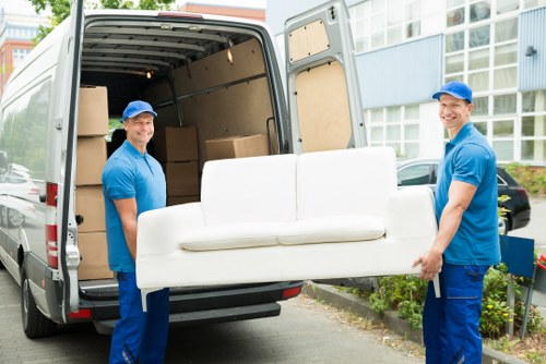 Moving day logistics for a flat or house in Putney