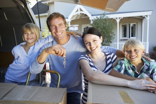 Local moving van handling student and office transport in Putney