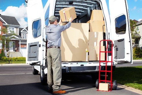 Choosing the right truck size for a Putney relocation