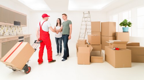 Flexible man and van support for homes and businesses in Putney