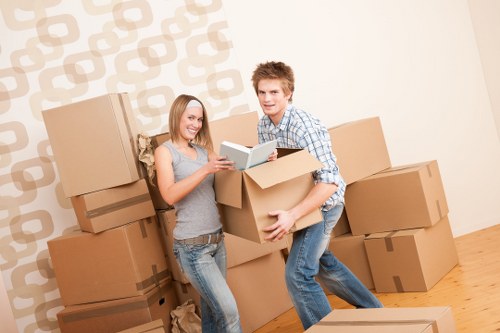 Final complaint closure summary for a Putney Movers service case